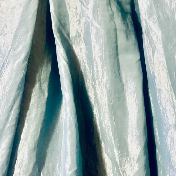 Custom, fine silk skirt. Very special! - Picture 2 of 5